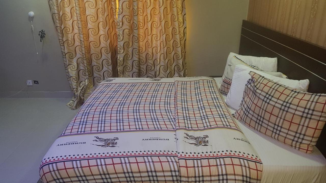 November 5 Hotel Bale Akiosi Eksteriør billede